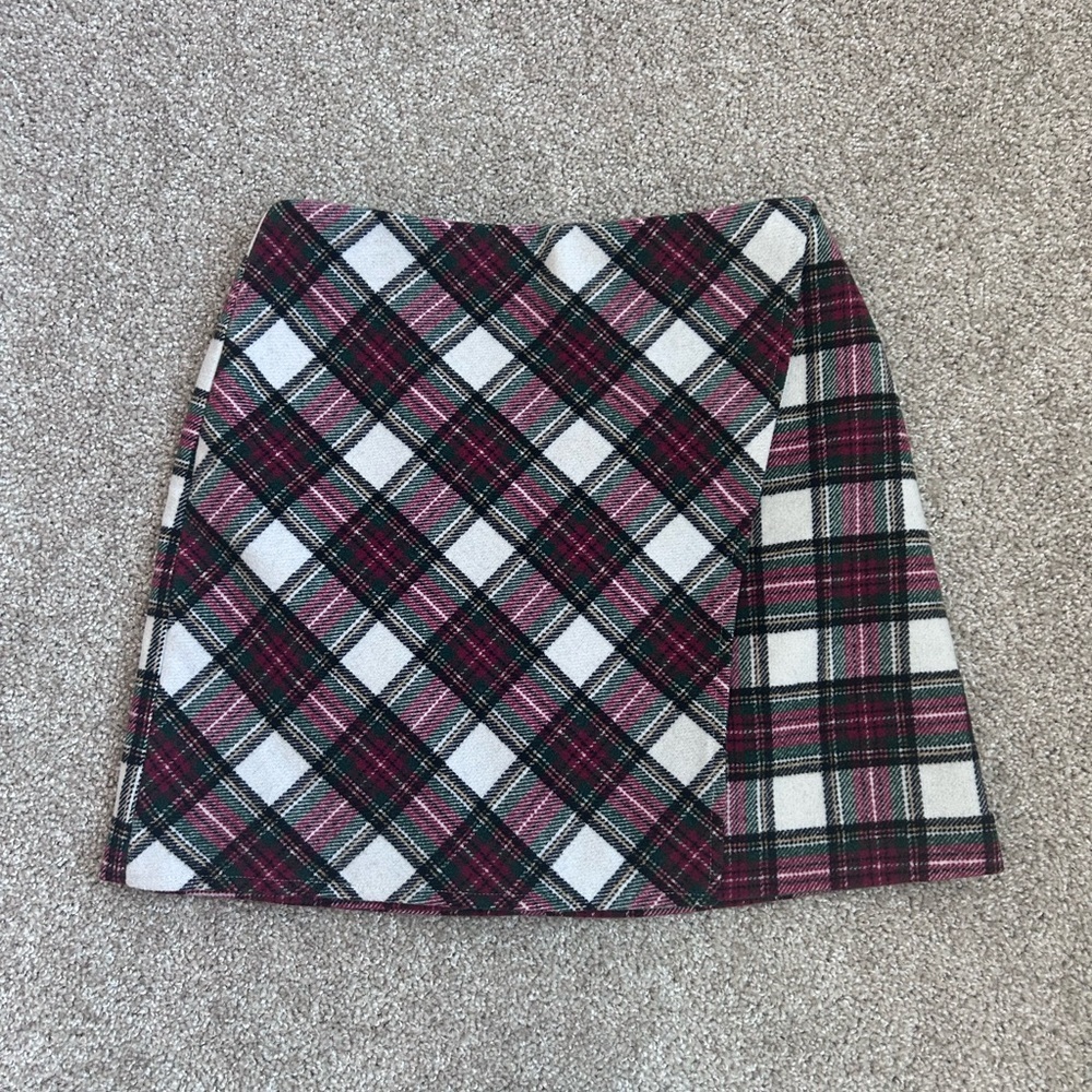 Hollister Ultra High Rise Red, White & Green Plaid Size XS Flannel A-Line Skirt